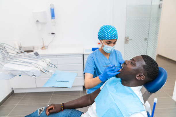 Best Emergency Tooth Extraction in Royal Palm Estates, FL